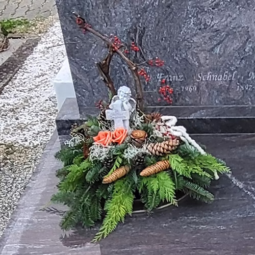 Grabgesteck, Grabblumen St. Nikolai